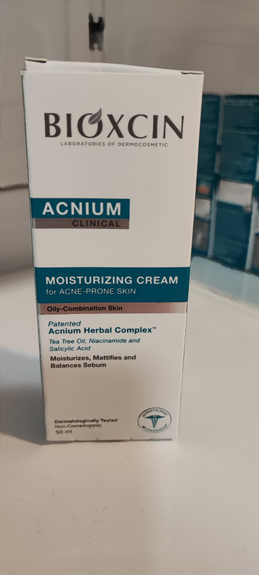کرم مرطوبکننده و ضد جوش بیوکسین (Bioxcin Acnium Clinical) حجم 50 میلی