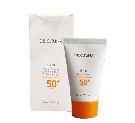 ضد آفتاب صورت Dr. C. Tuna Sun SPF 50+ فارماسی Farmasiحجم 50 میلیلیتر